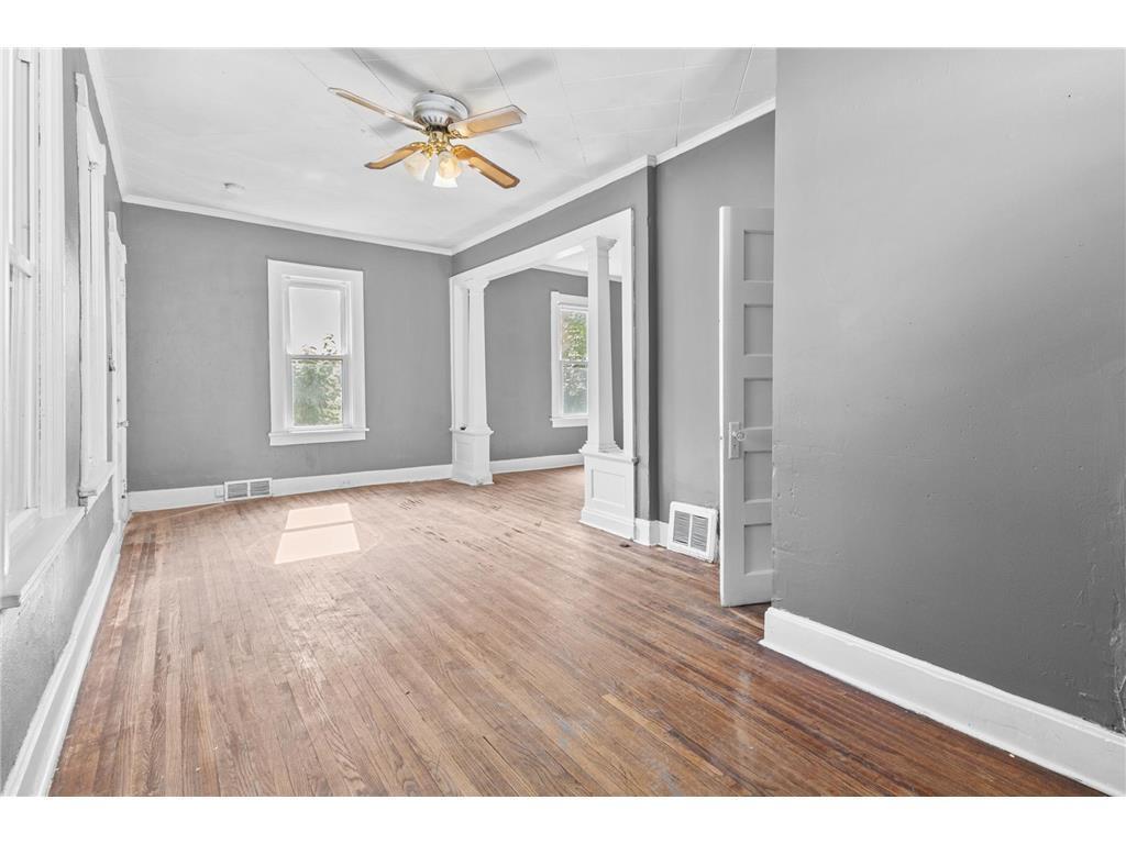 324 Van Buren Avenue St. Paul, MN 55103 - Photo 8 of 22