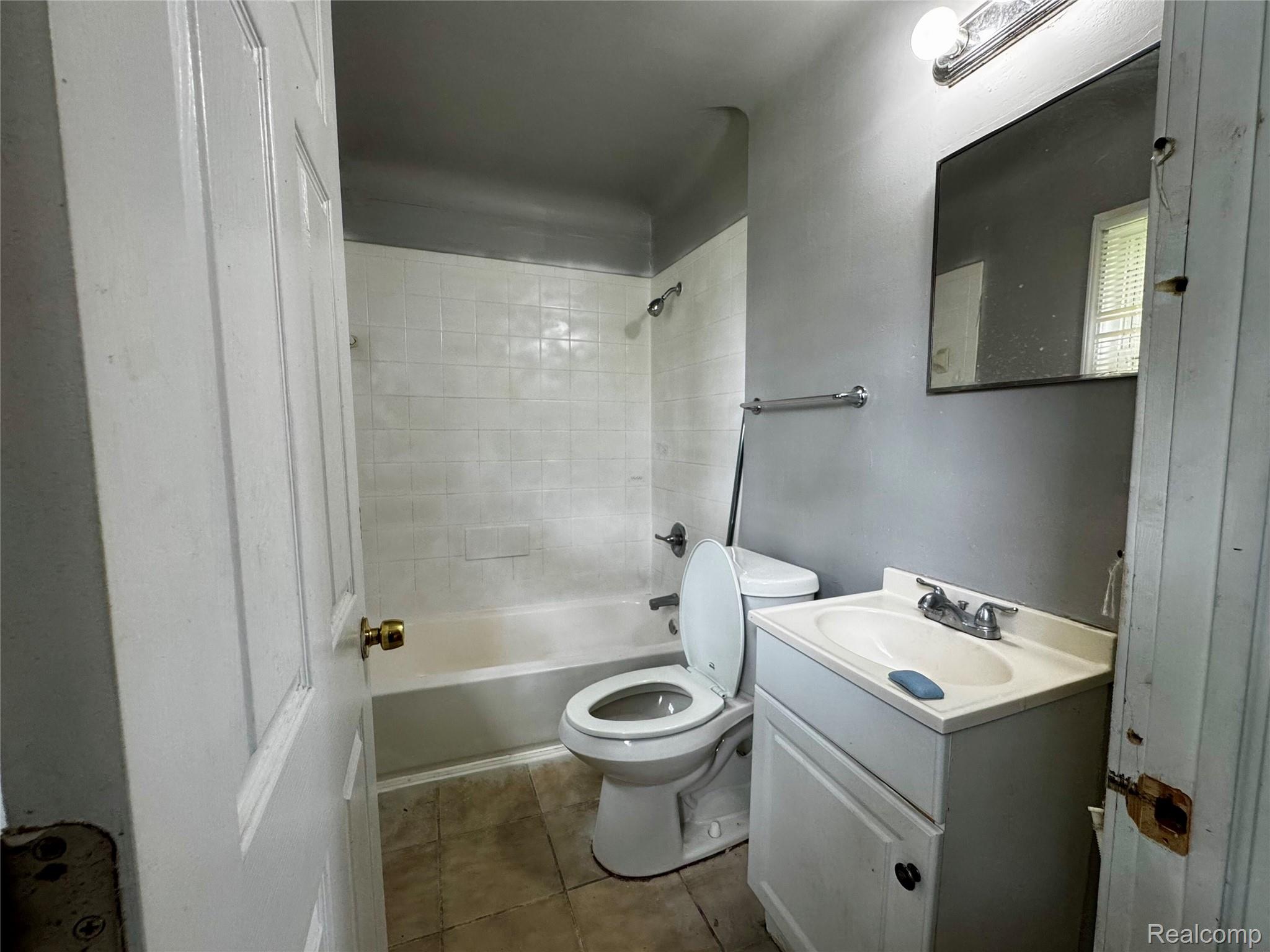 8045 Cadillac Avenue Warren, MI 48089 - Photo 17 of 21 IMG_0515.jpeg