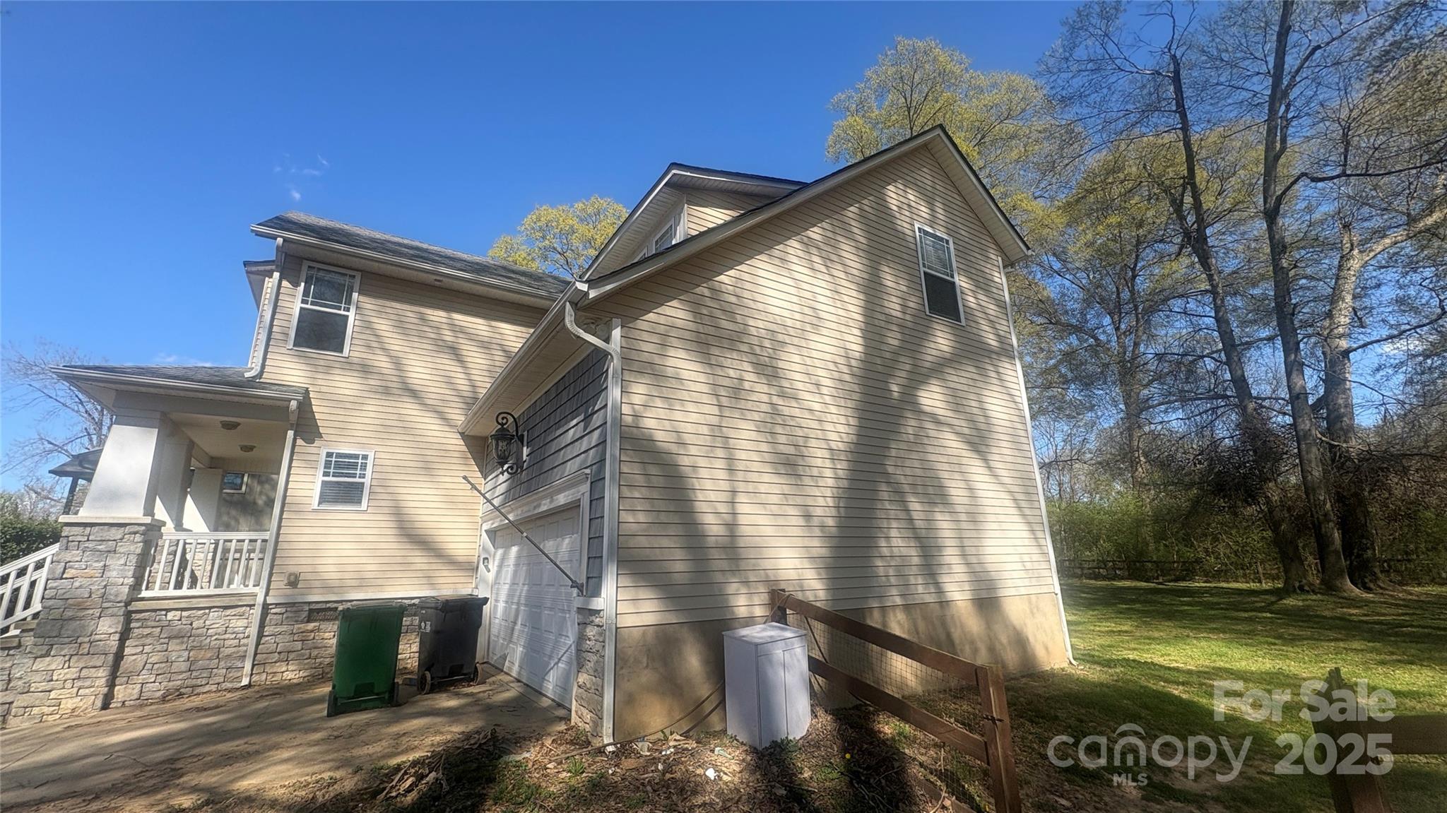 1134 Riverside Drive Charlotte, NC 28214 - Photo 2 of 24