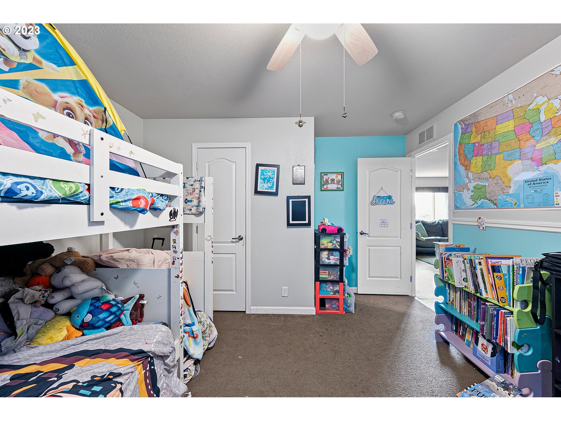 78124 Daybreak Drive Cottage Grove, OR 97424 - Photo 28 of 46 a room with lots of baby toys