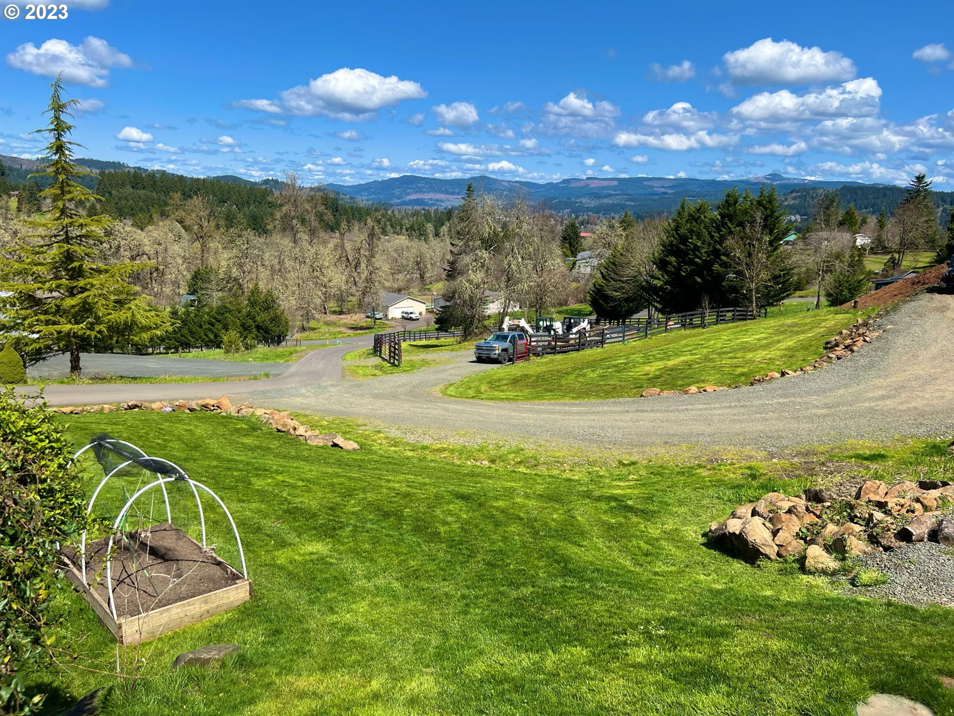 78124 Daybreak Drive Cottage Grove, OR 97424 - Photo 5 of 46 a view of a golf course with outside space