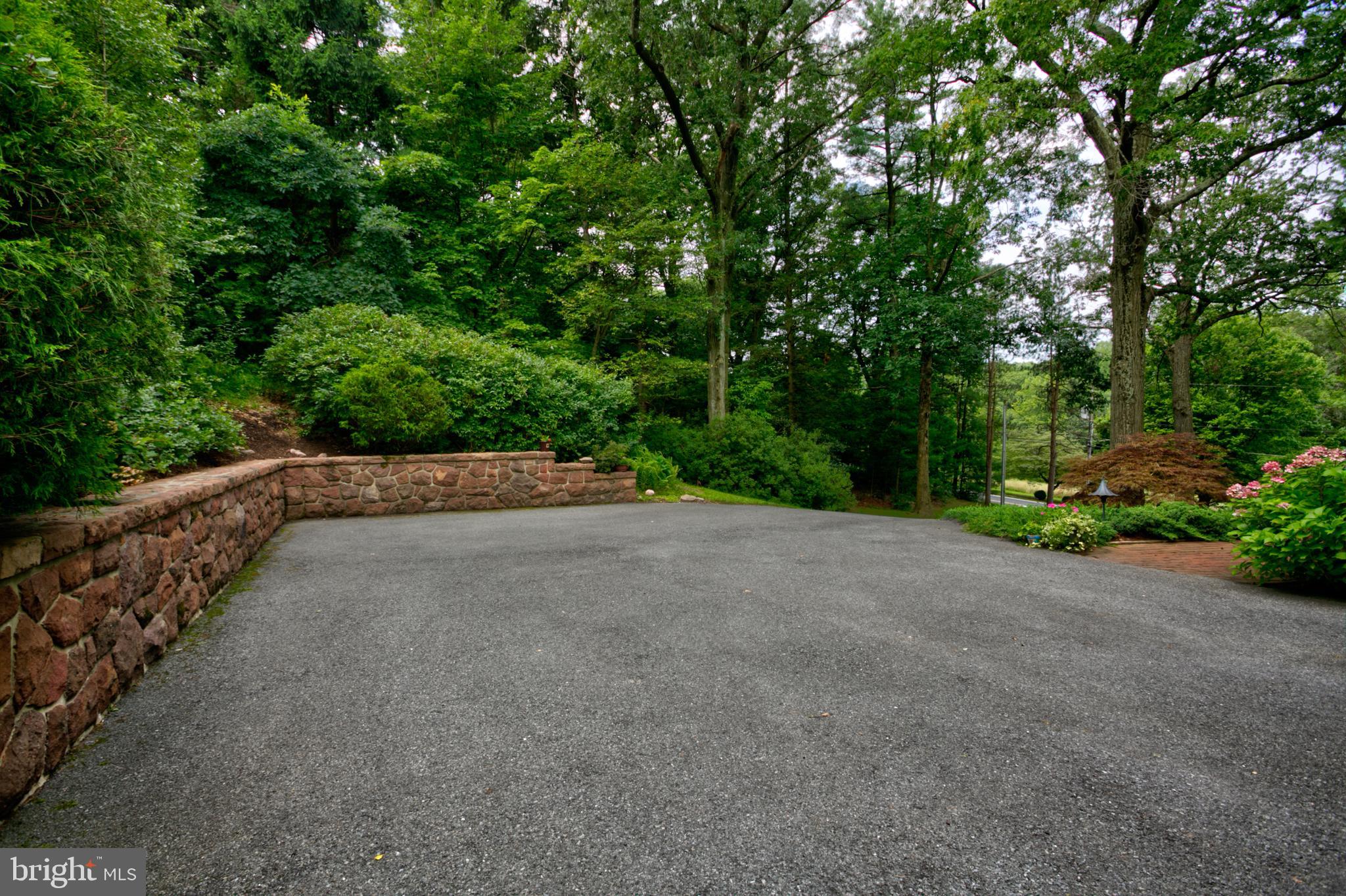 473 Mt Penn Road Reading, PA 19607 - Photo 6 of 53 Stone Retaining Walls