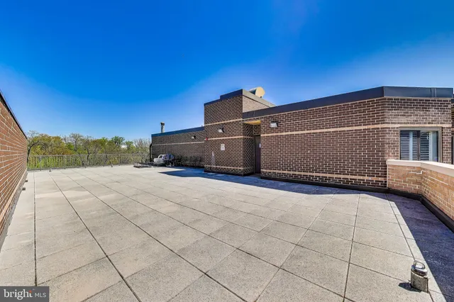 $674,900 | 2111 Wisconsin Avenue Northwest, Unit 109, Washington, DC 20007