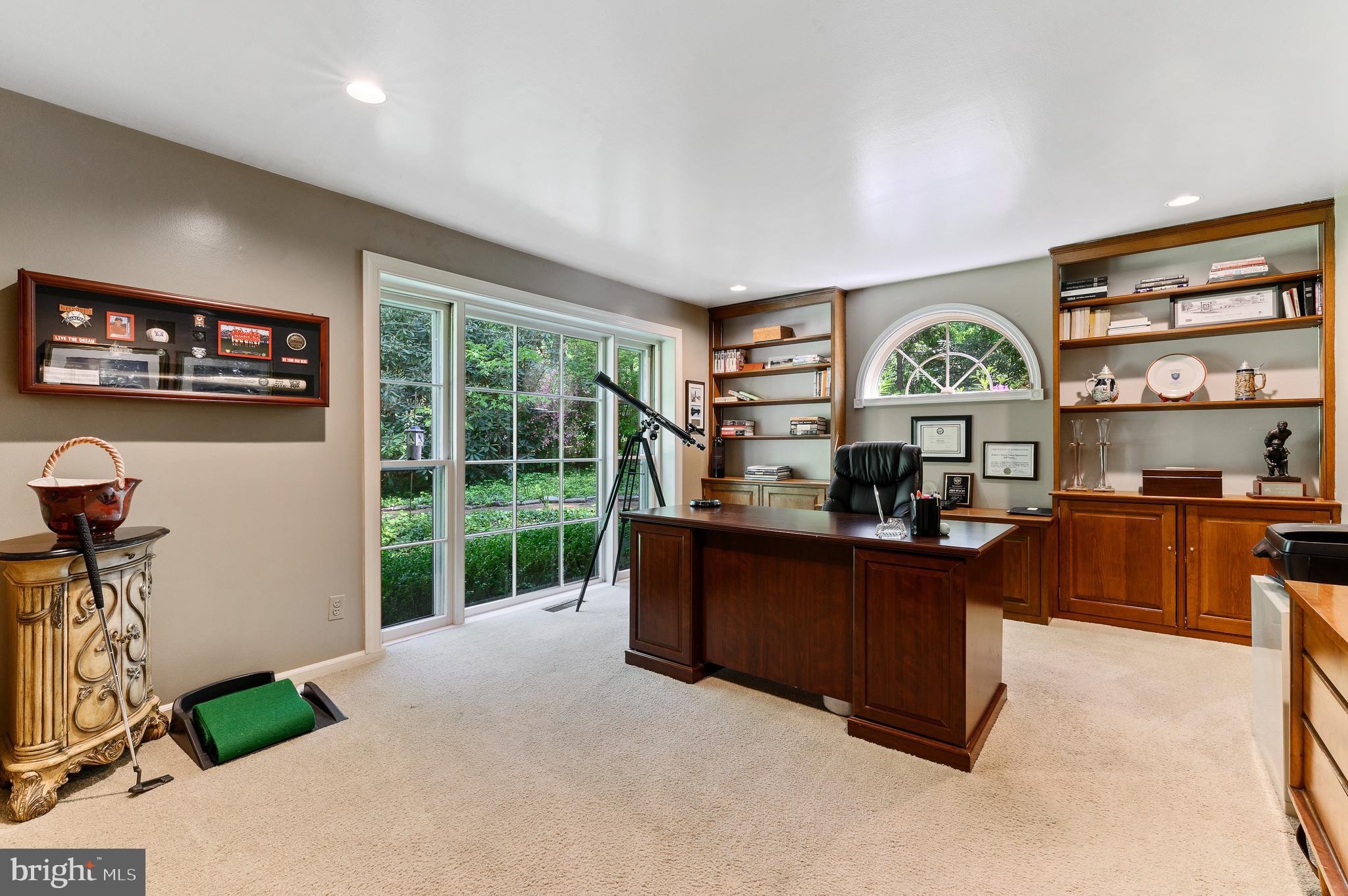 509 Oak Grove Lane Wayne, PA 19087 - Photo 13 of 40 Private Office with Built-ins