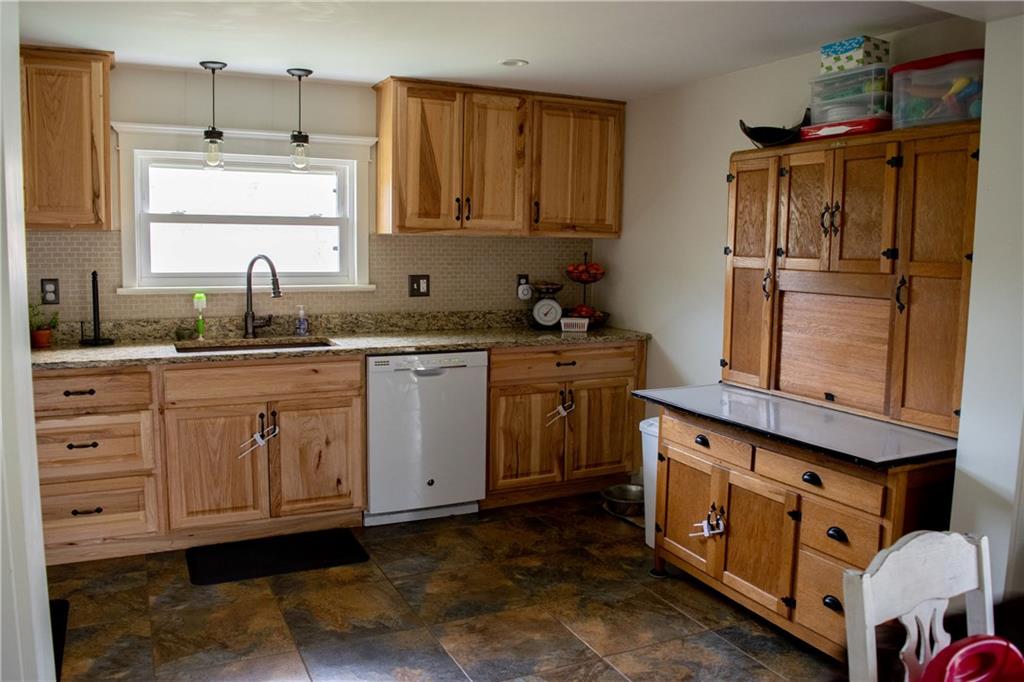 1139 Butler Road Kittanning, PA 16201 - Photo 7 of 24