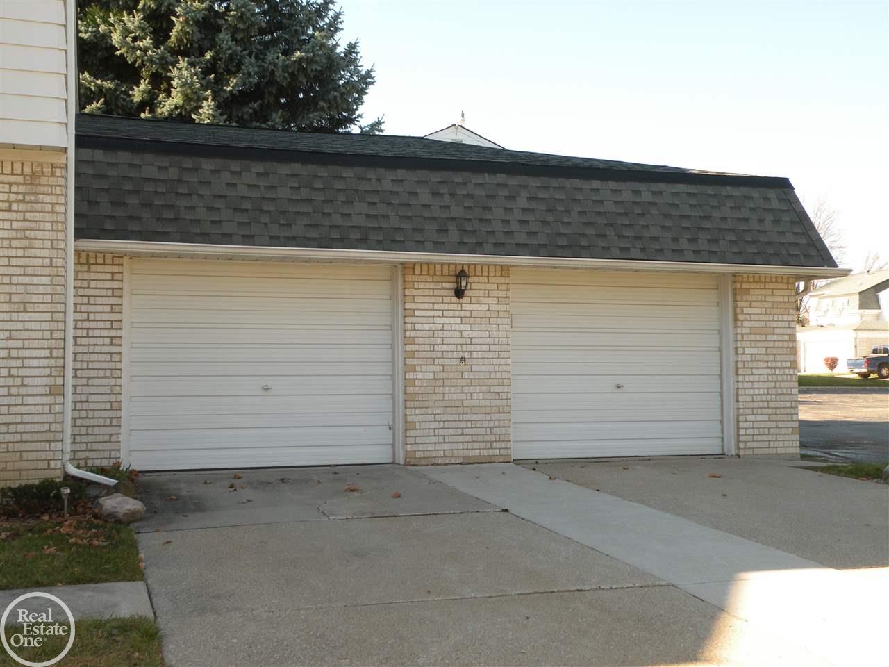 74 Longford Drive Rochester, MI 48309 - Photo 29 of 33 31269681-28.JPG
