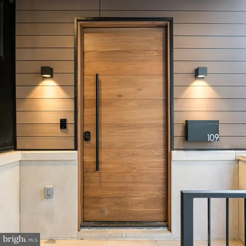 $3,750,000 | 109 South 24th Street, Philadelphia, PA 19103