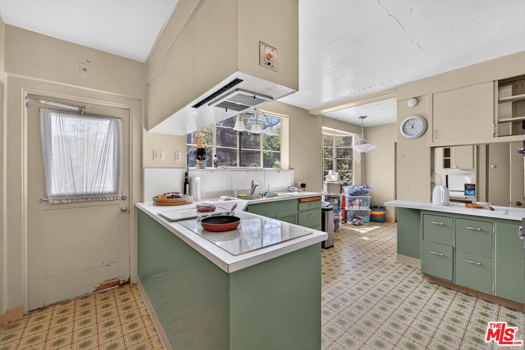 1005 Laurel Road Santa Paula, CA 93060 - Photo 24 of 37