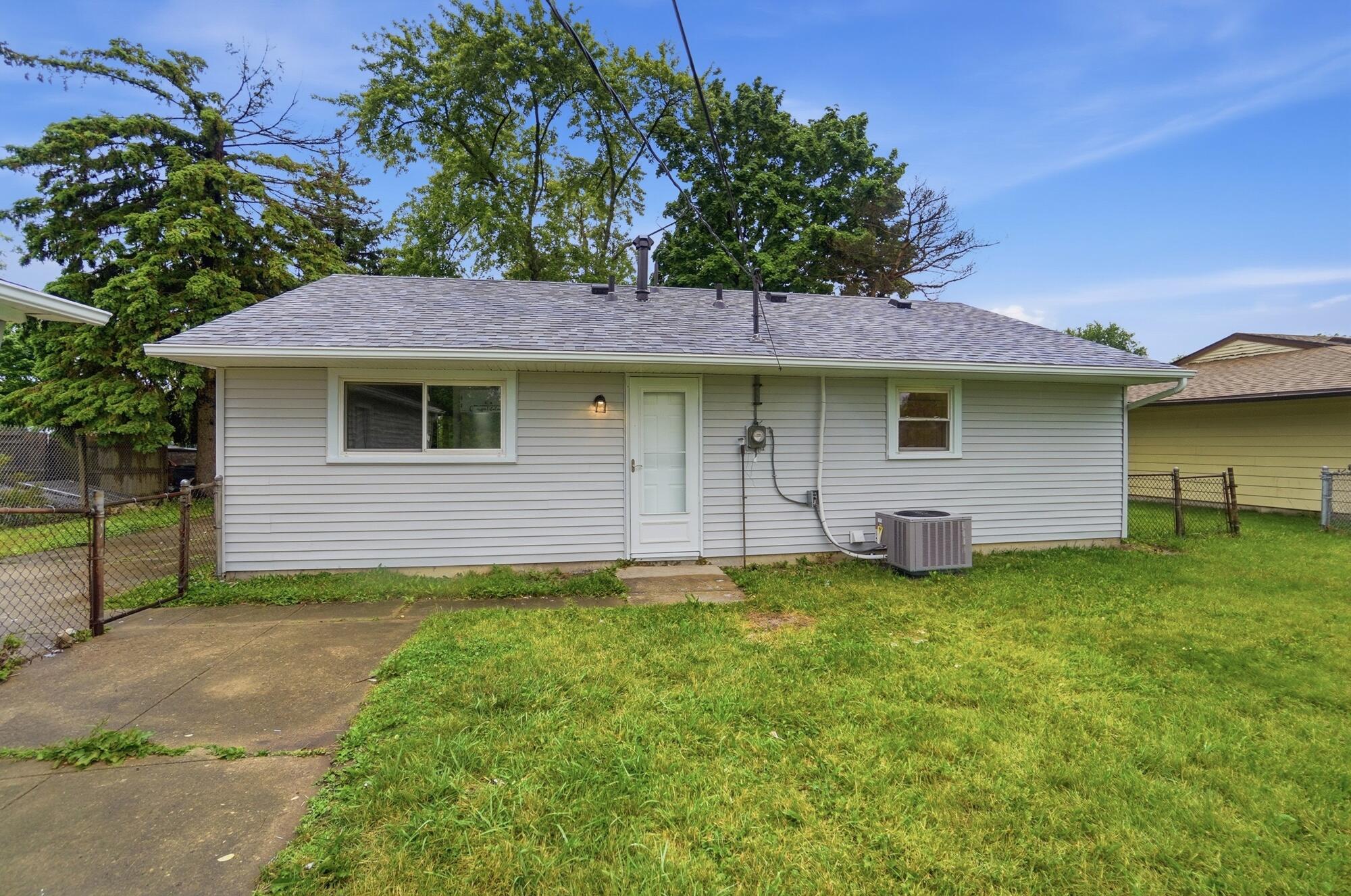 1923 Portage Path Springfield, OH 45506 - Photo 39 of 42 Gallery Image 39