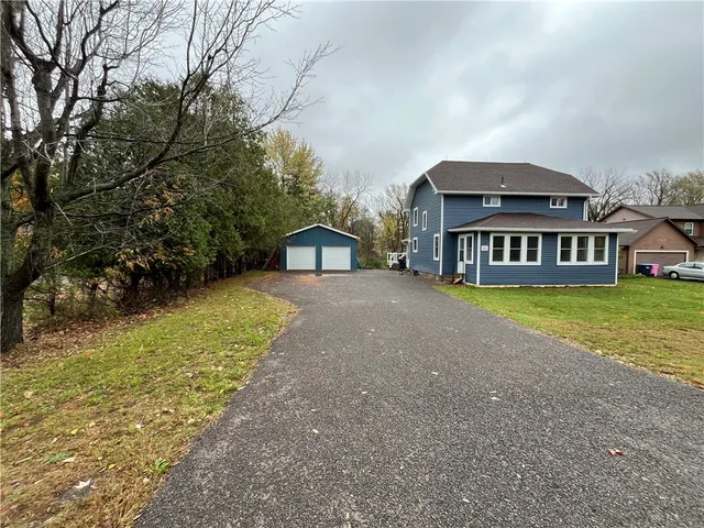 $2,300 | 6812 Lakeside Road, Ontario, NY 14519