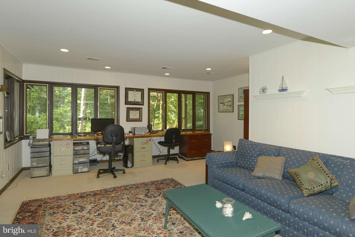 17935 Pond Road Ashton, MD 20861 - Photo 26 of 30 Bedroom Master