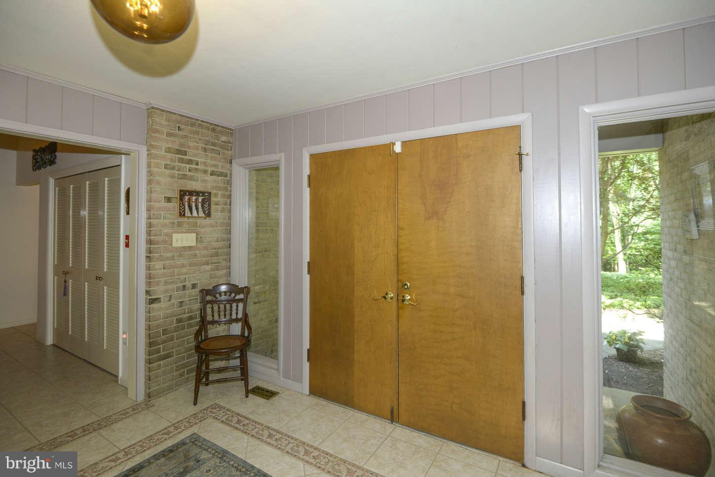 17935 Pond Road Ashton, MD 20861 - Photo 7 of 30 Interior General