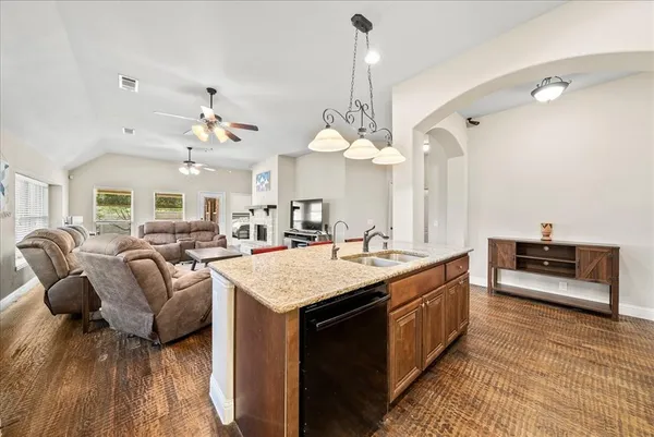 $379,900 | 5009 Spruce Street, Krum, TX 76249