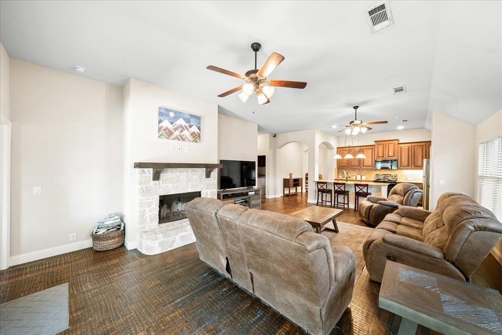 5009 Spruce Street Krum, TX 76249 - Photo 16 of 26