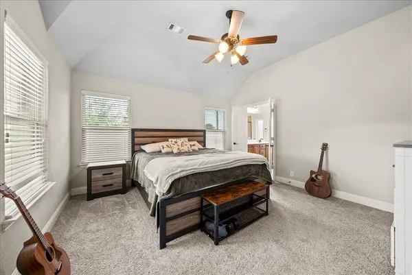 $379,900 | 5009 Spruce Street, Krum, TX 76249