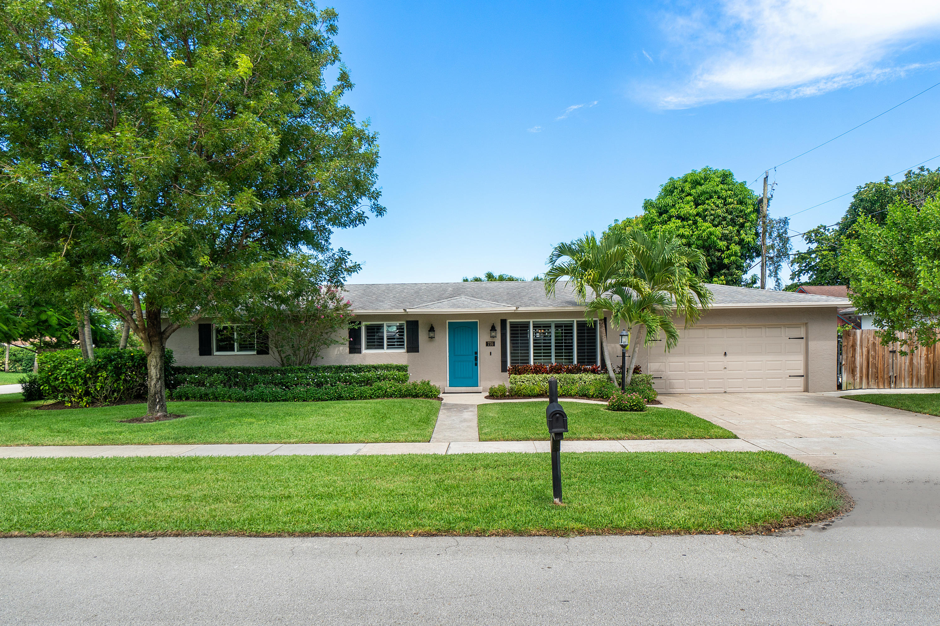 770 Northwest 3rd Avenue Boca Raton, FL 33432 - Photo 1 of 32 001-770Northwest3rdAvenue-BocaRaton-FL-3