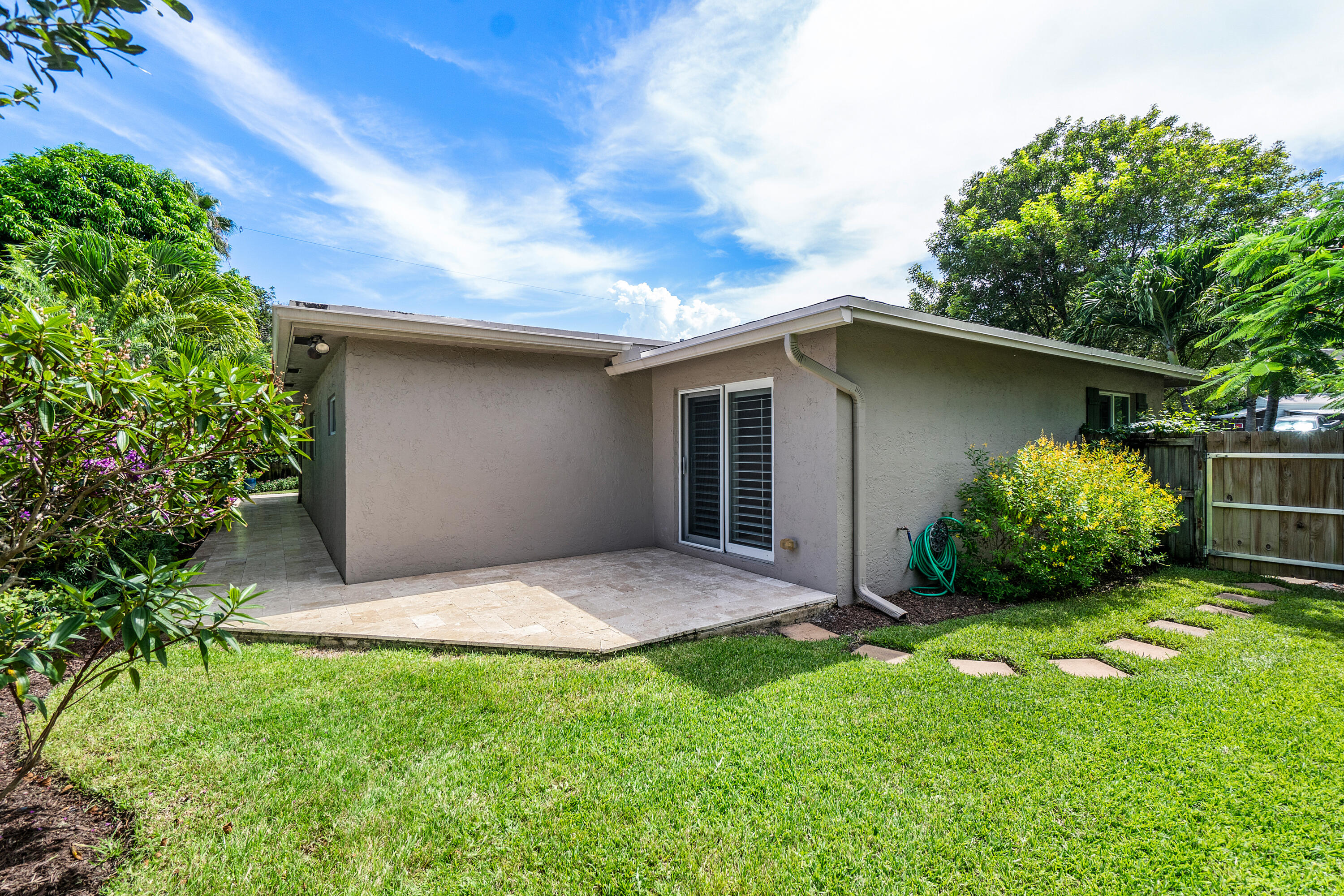 770 Northwest 3rd Avenue Boca Raton, FL 33432 - Photo 27 of 32 029-770Northwest3rdAvenue-BocaRaton-FL-3