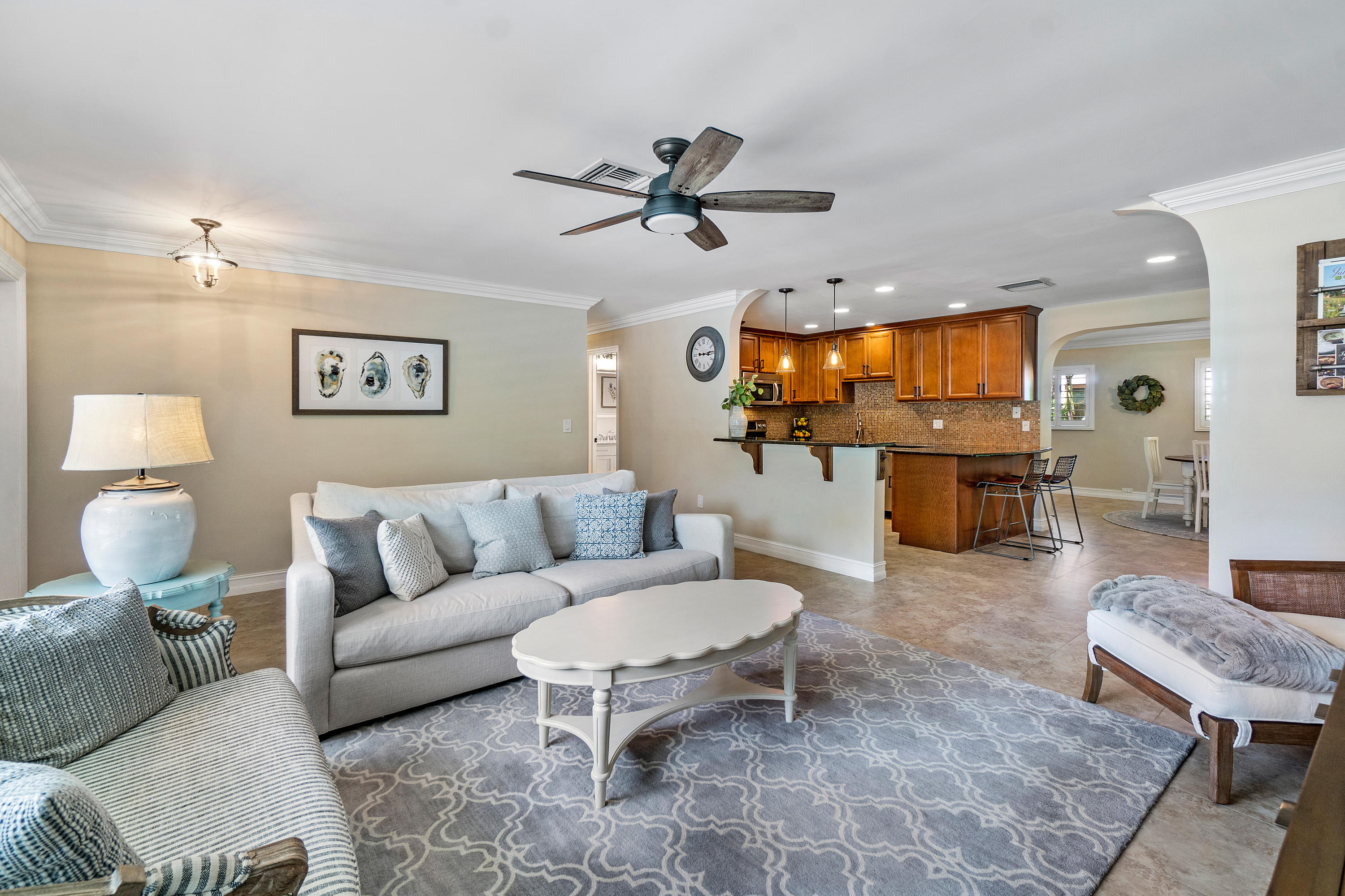 770 Northwest 3rd Avenue Boca Raton, FL 33432 - Photo 5 of 32 006-770Northwest3rdAvenue-BocaRaton-FL-3