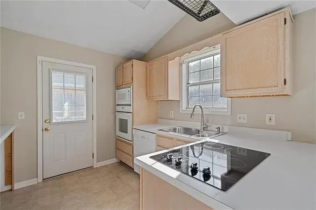 $1,895 | 2025 Brittania Circle, Woodstock, GA 30188