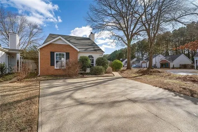 $1,895 | 2025 Brittania Circle, Woodstock, GA 30188