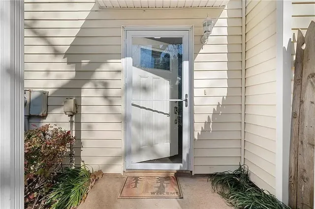 $1,895 | 2025 Brittania Circle, Woodstock, GA 30188