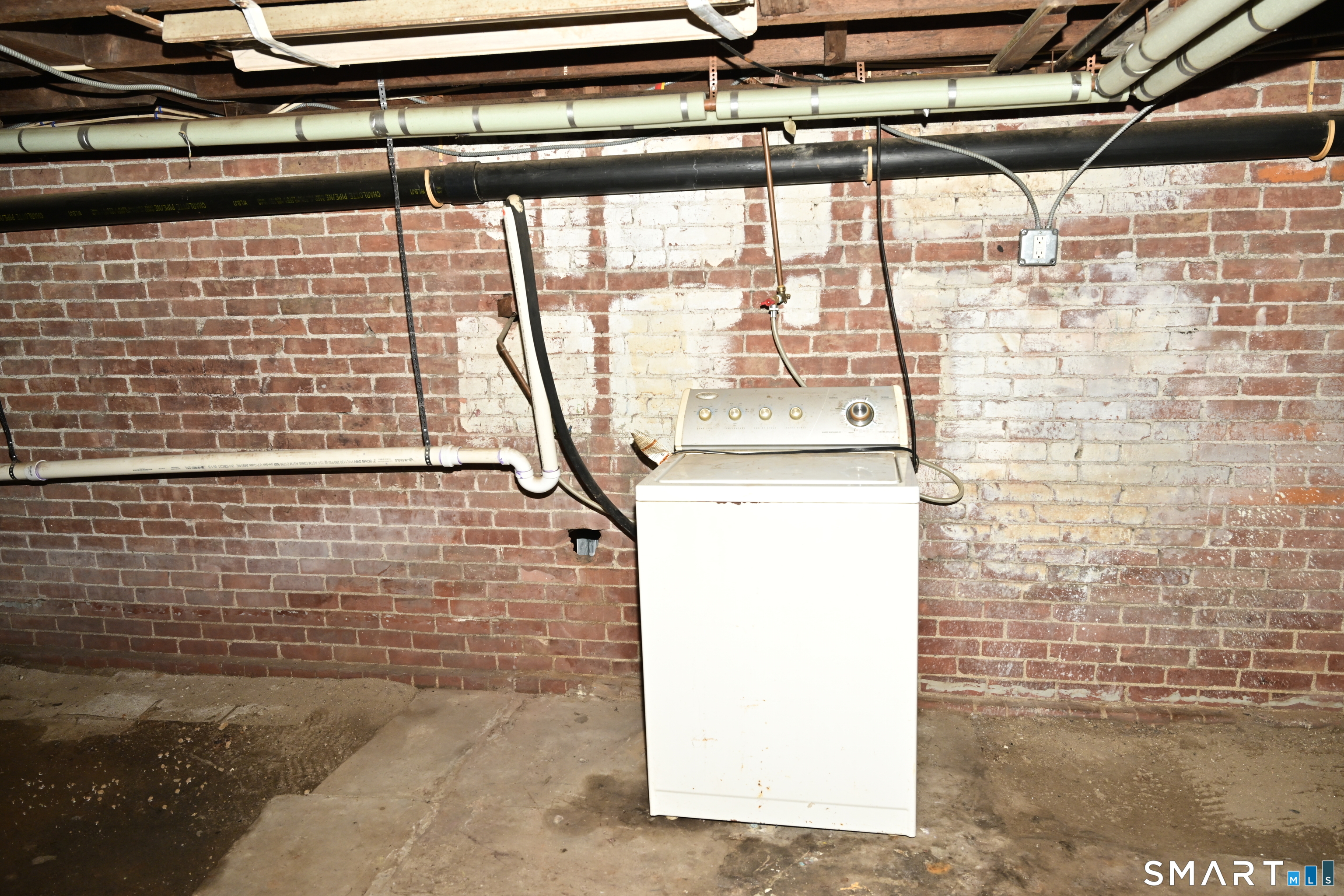 29 Locke Street Ansonia, CT 06401 - Photo 22 of 39 Right side unit Basement