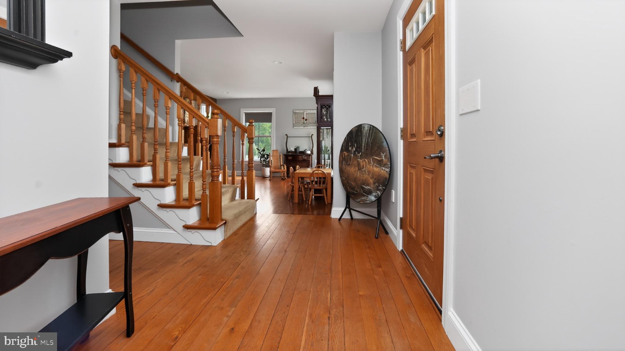 5325 Hammond Road New Holland, PA 17557 - Photo 22 of 73 Welcoming entryway with warm tones.
