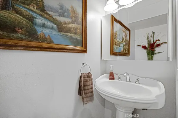 $750,000 | 9562 VÃa Bernardo, Burbank, CA 91504