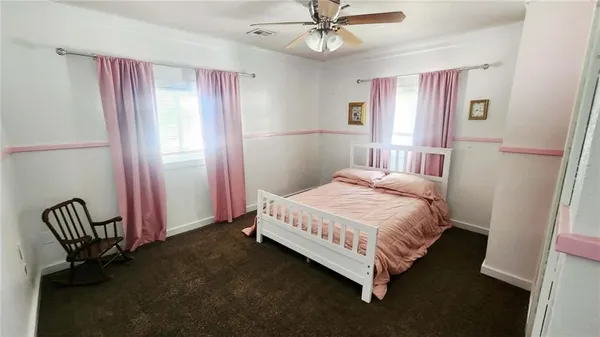 $279,900 | 300 East McKay Street, Frontenac, KS 66763