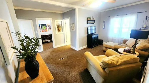 $279,900 | 300 East McKay Street, Frontenac, KS 66763