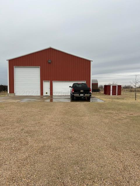 4701 West Ranch View Road Amarillo, TX 79124 - Photo 2 of 9 40x60 Shop w/ electricity