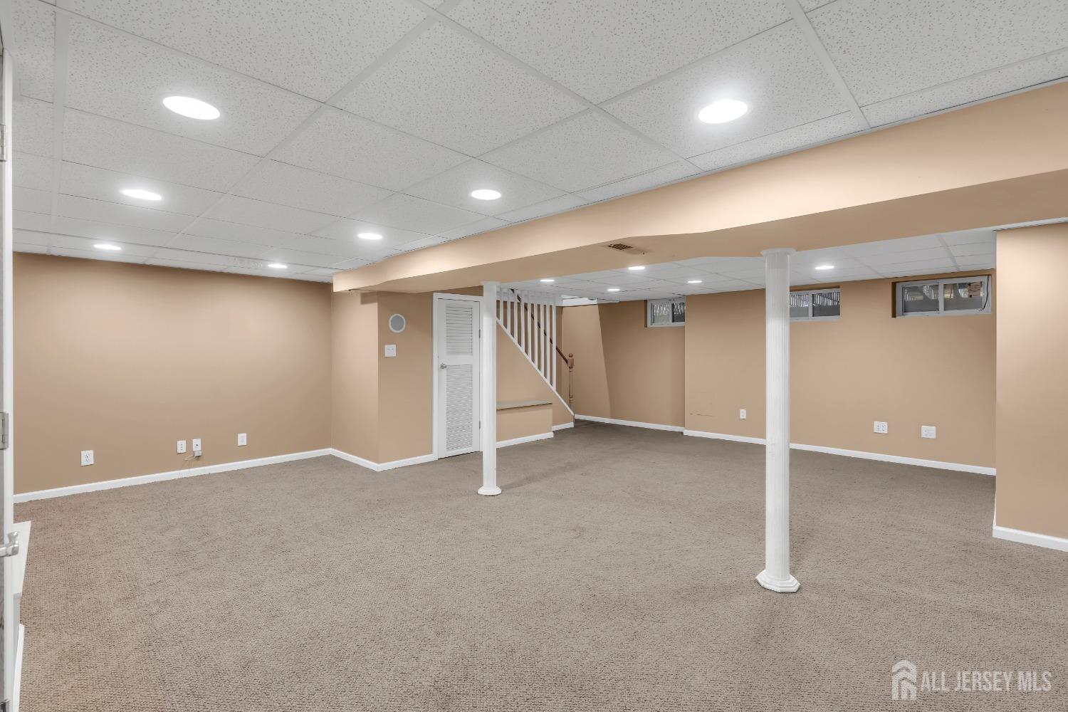 27 Brookside Road Edison, NJ 08817 - Photo 21 of 35 an empty room with closet and window