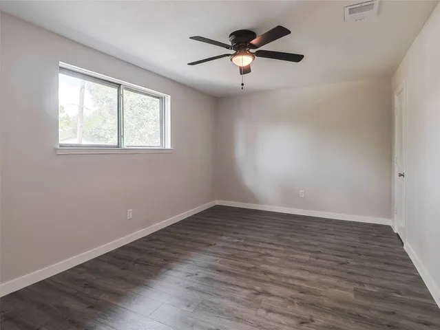 $2,900 | 9110 Vickijohn Drive, Houston, TX 77031