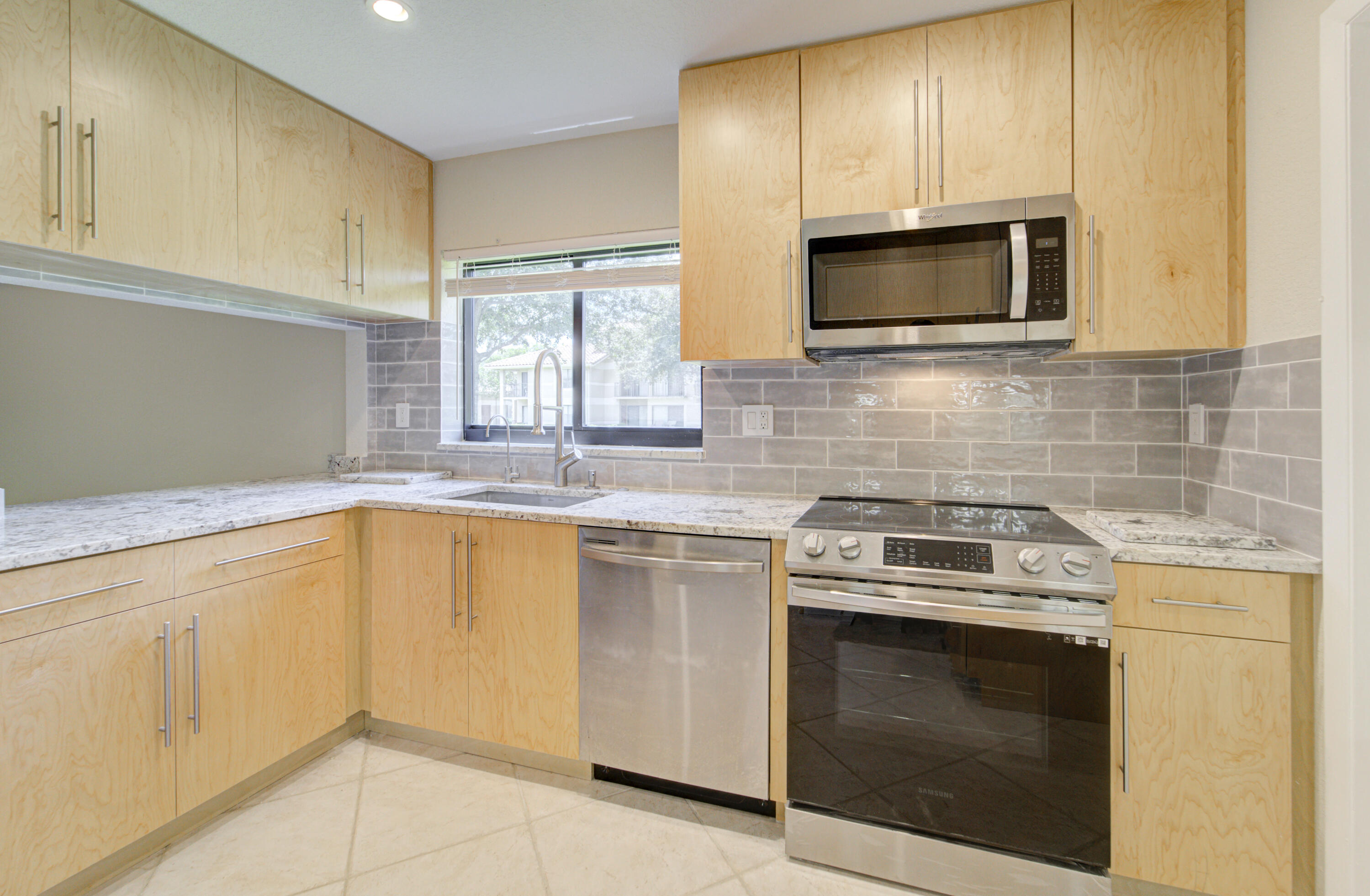 20998 Estada Lane Boca Raton, FL 33433 - Photo 19 of 66 39_dsc00040_1_2_3_4