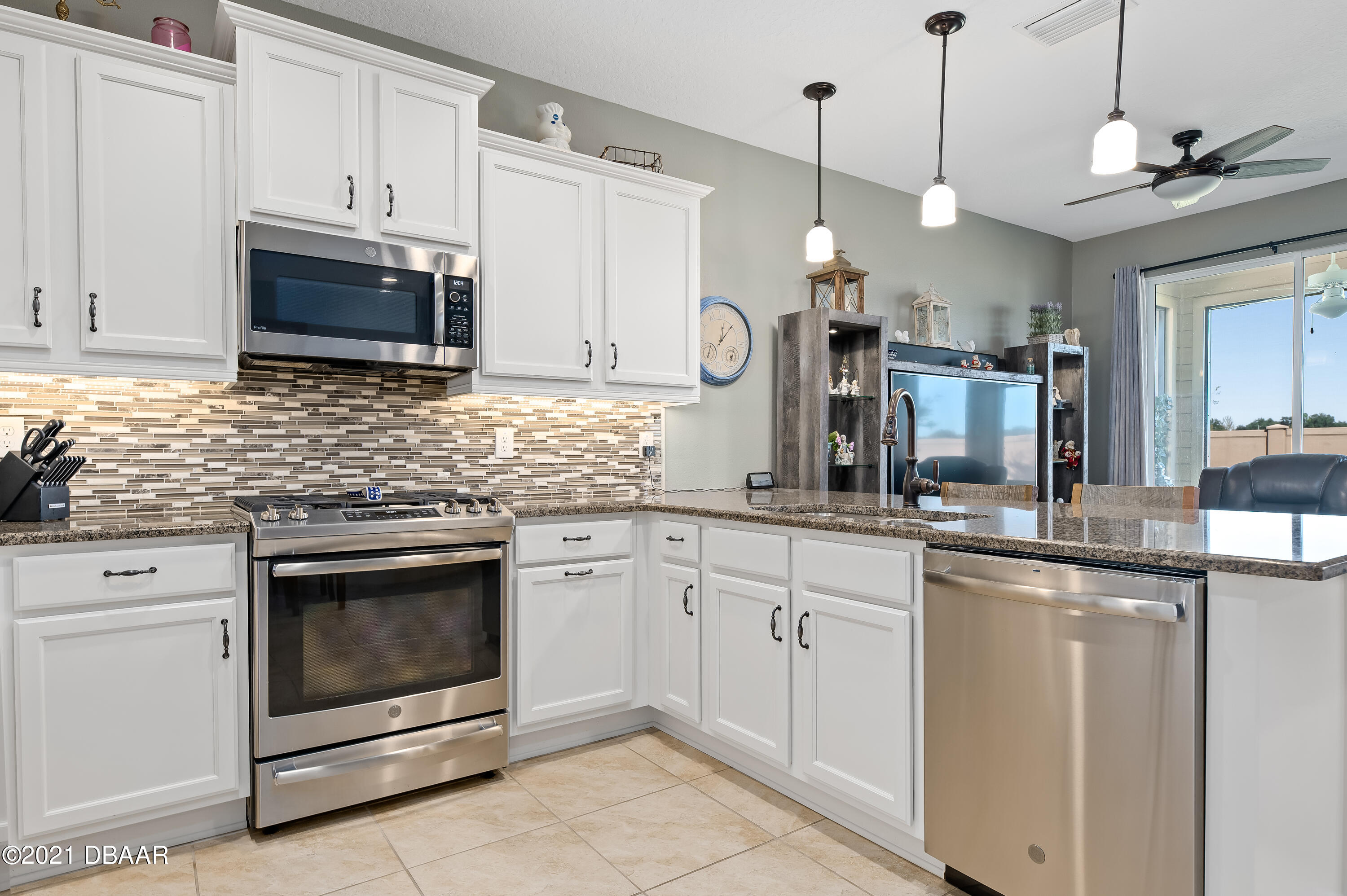 3917 Northwest 46th Ter. Ocala, FL 34482 - Photo 10 of 59 4.1