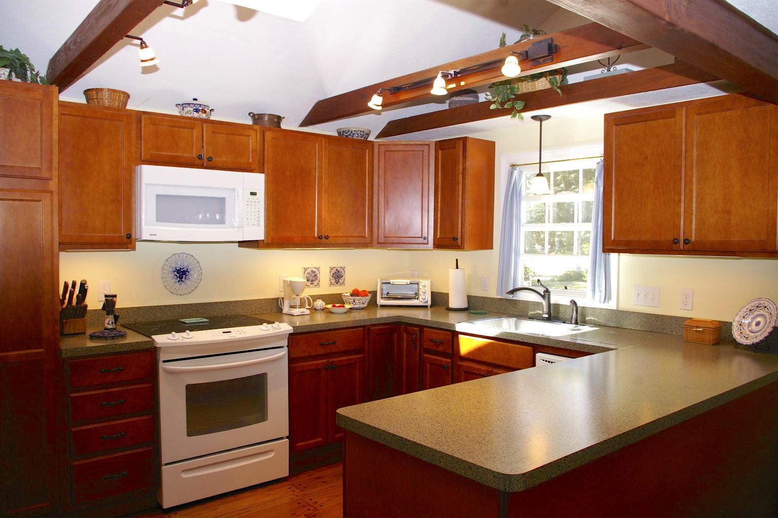 85 Oak Ridge Road Eastham, MA 02642 - Photo 5 of 33 _IGP0088
