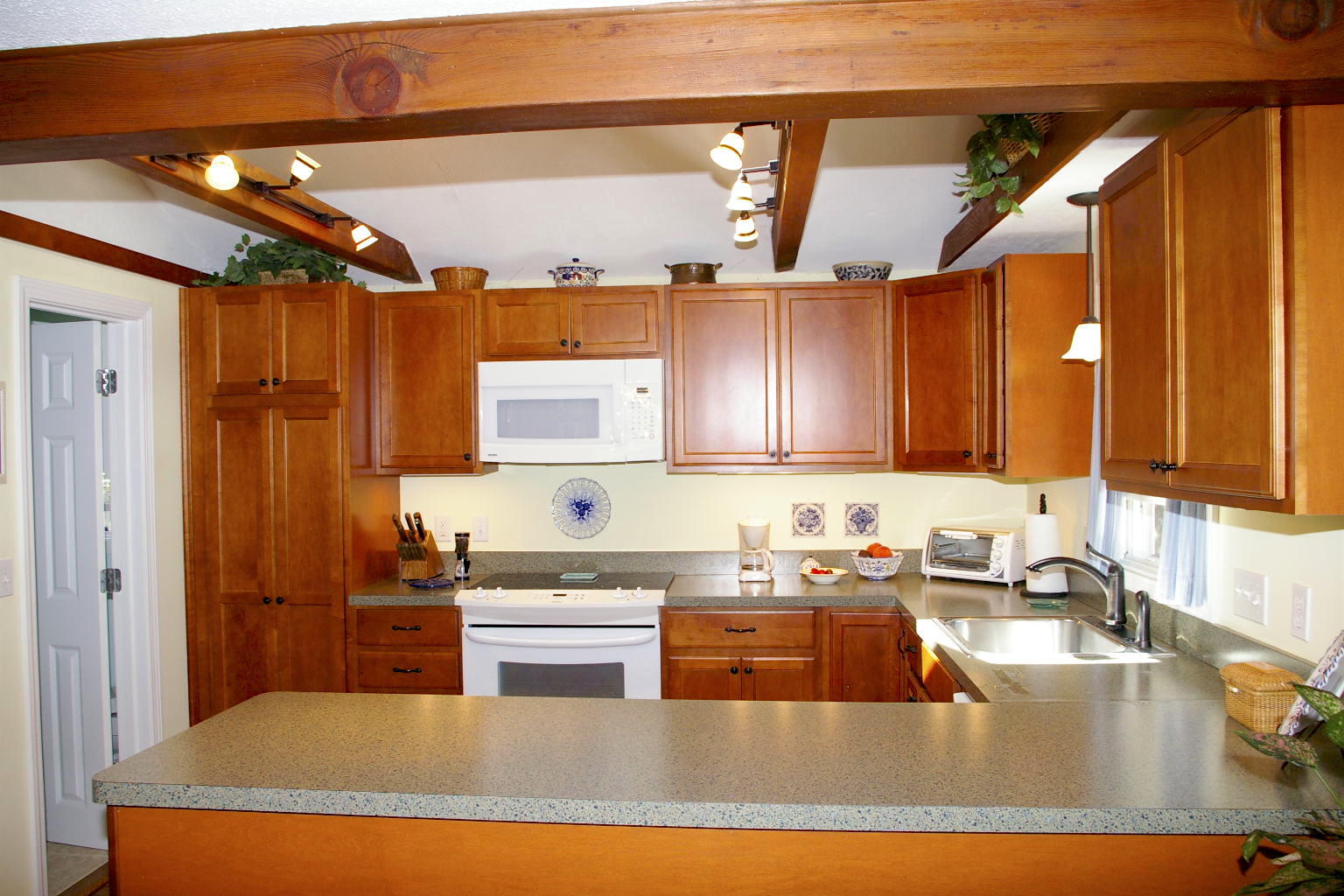 85 Oak Ridge Road Eastham, MA 02642 - Photo 6 of 33 _IGP0090