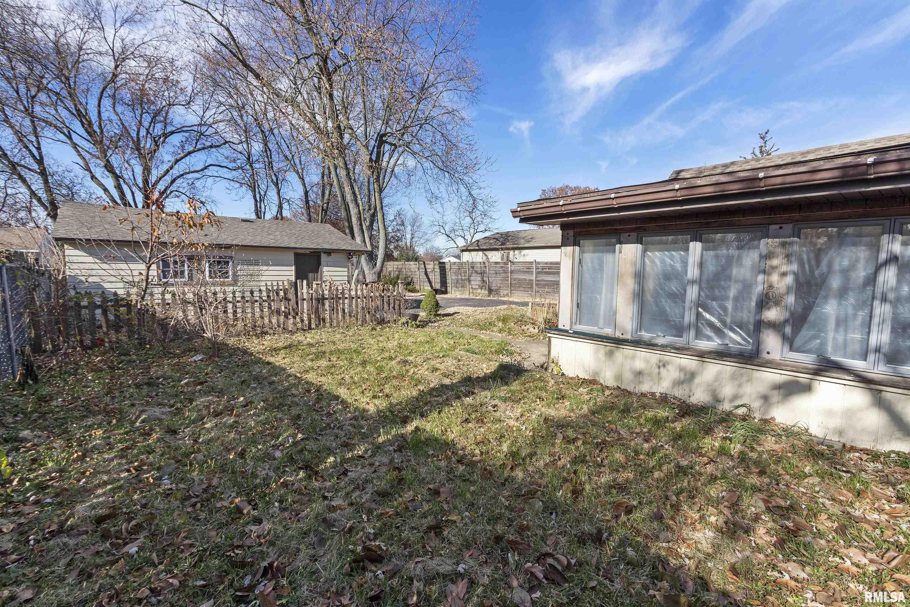 6307 North Sheridan Road Peoria, IL 61614 - Photo 29 of 44 Gallery Image 29