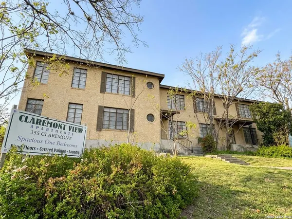 $999 | 355 Claremont Avenue, Unit F, San Antonio, TX 78209