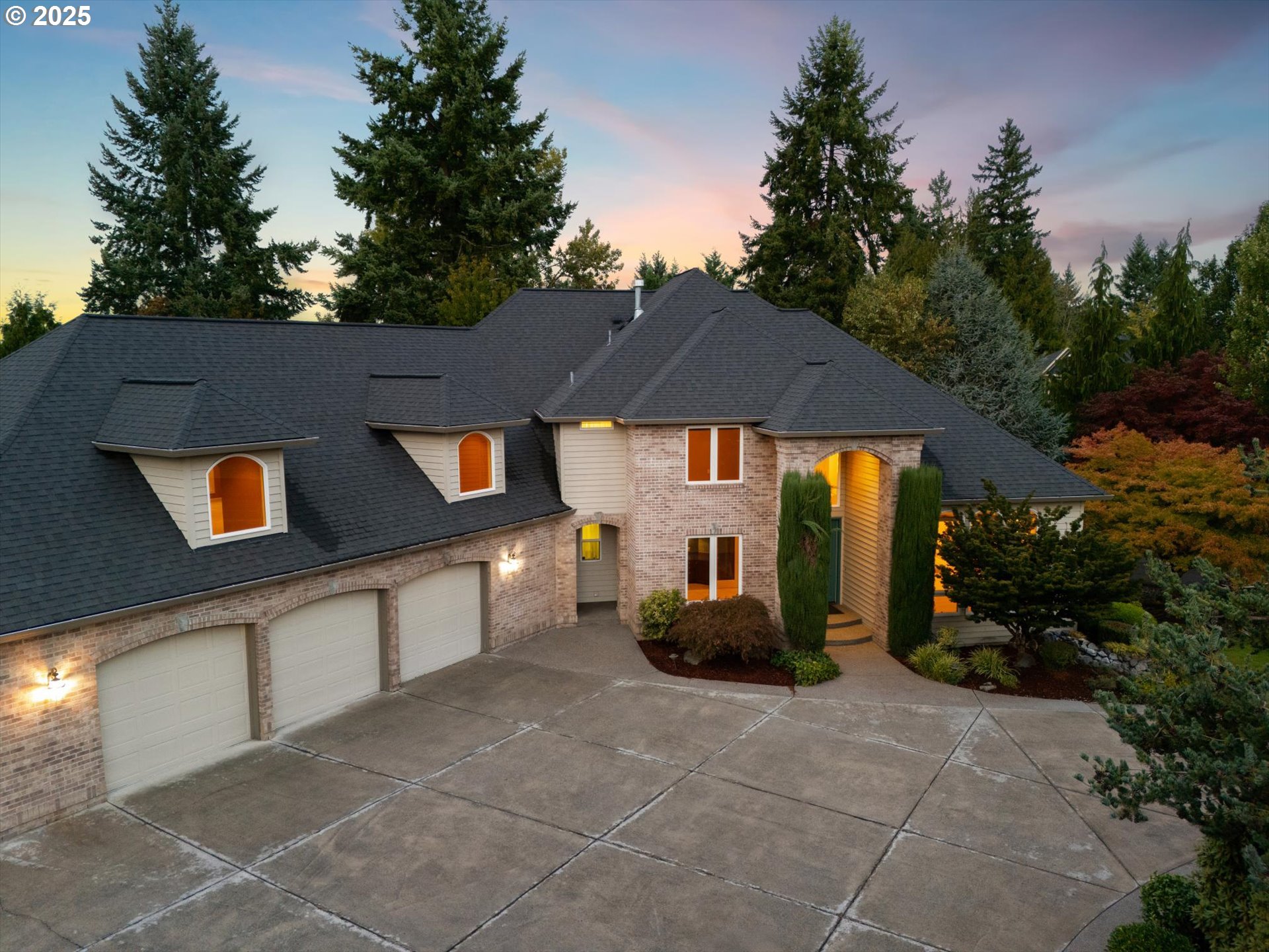 14014 Northwest 44th Court Vancouver, WA 98685 - Photo 2 of 47 a view of a house with backyard and sitting area