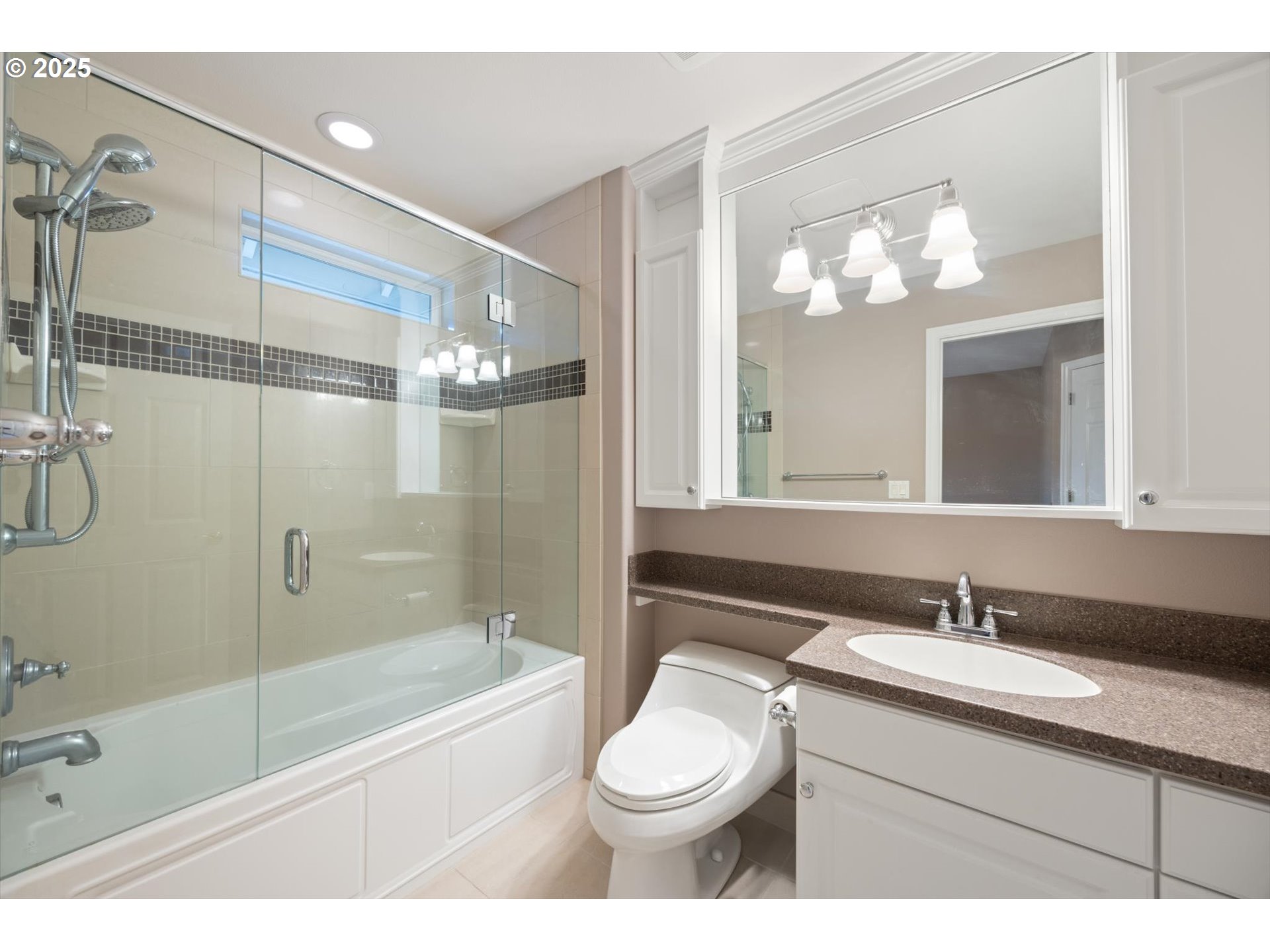 14014 Northwest 44th Court Vancouver, WA 98685 - Photo 21 of 47 a bathroom with a sink a toilet and a bathtub