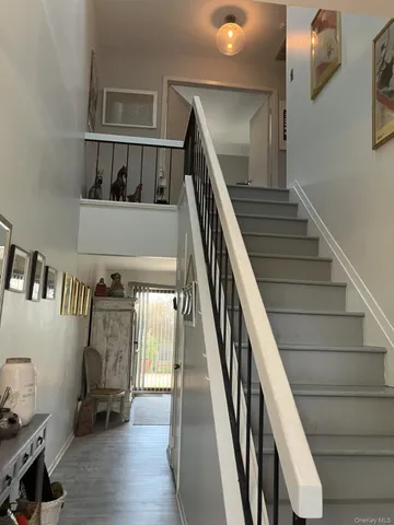 $3,200 | 50 Hubbard Lane, Unit 14, Southampton, NY 11968