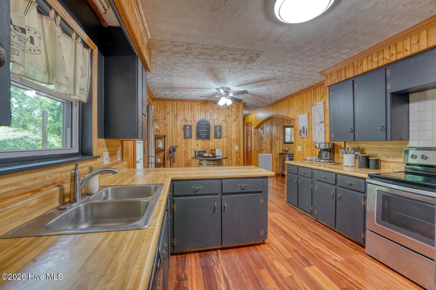 383 Sunrise Street Murphy, NC 28906 - Photo 19 of 59 019-016-DSC02750-1500x1000