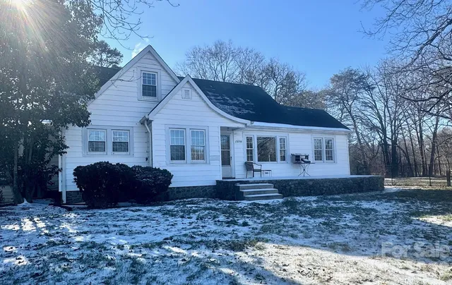 $260,000 | 13750 Highway 52, Gold Hill, NC 28071