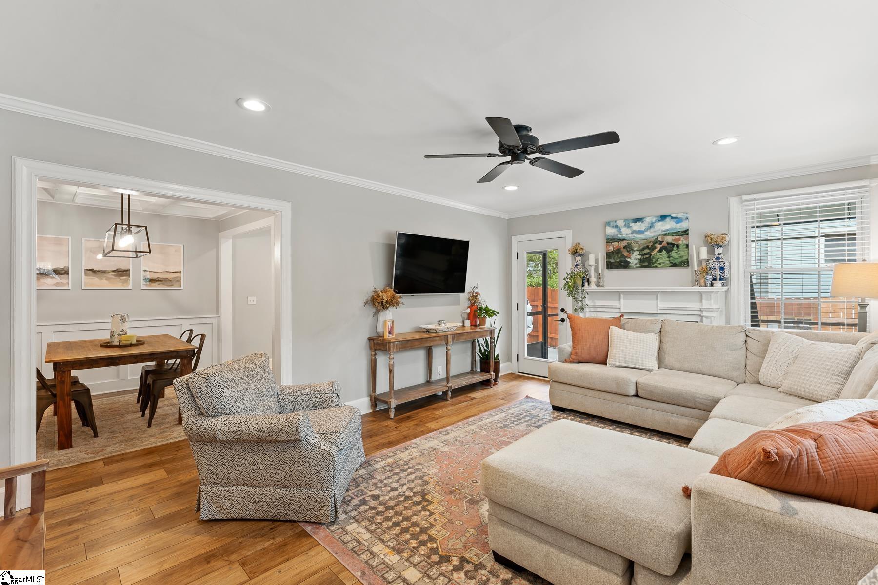 208 Pleasant Ridge Avenue Greenville, SC 29605 - Photo 7 of 30 Gallery Image 7
