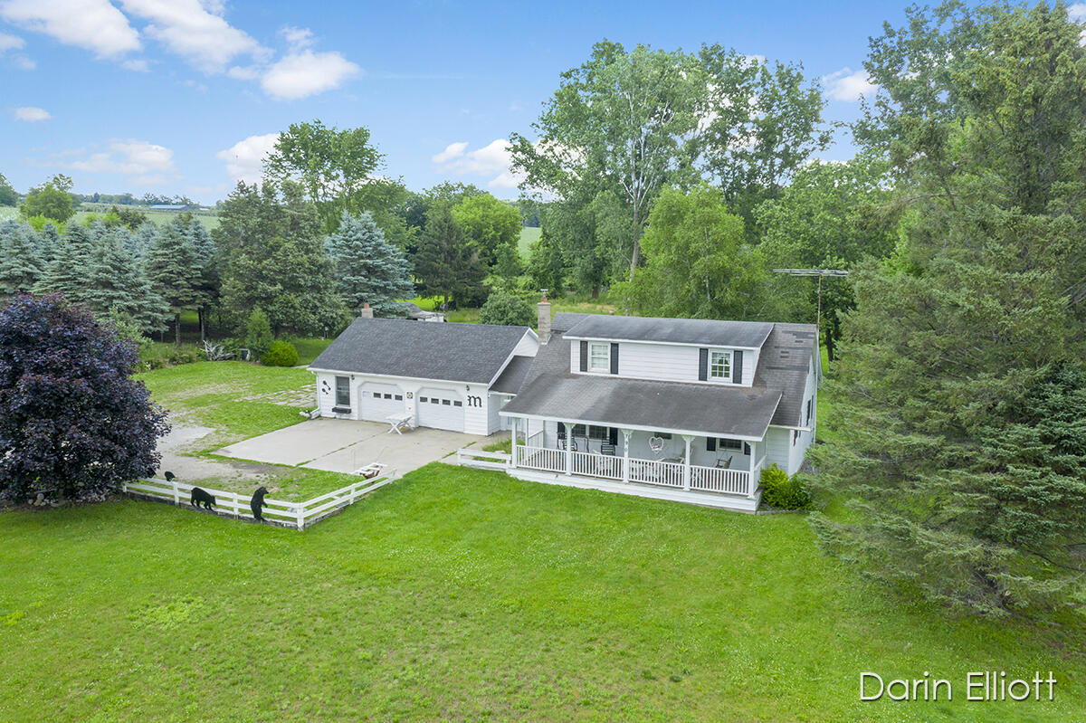 791 South Bellamy Road Ionia, MI 48846 - Photo 2 of 37 IMG_1026