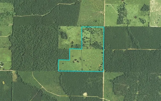 a view of a bathroom