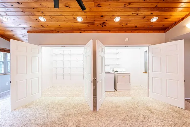 a view of a storage & utility room