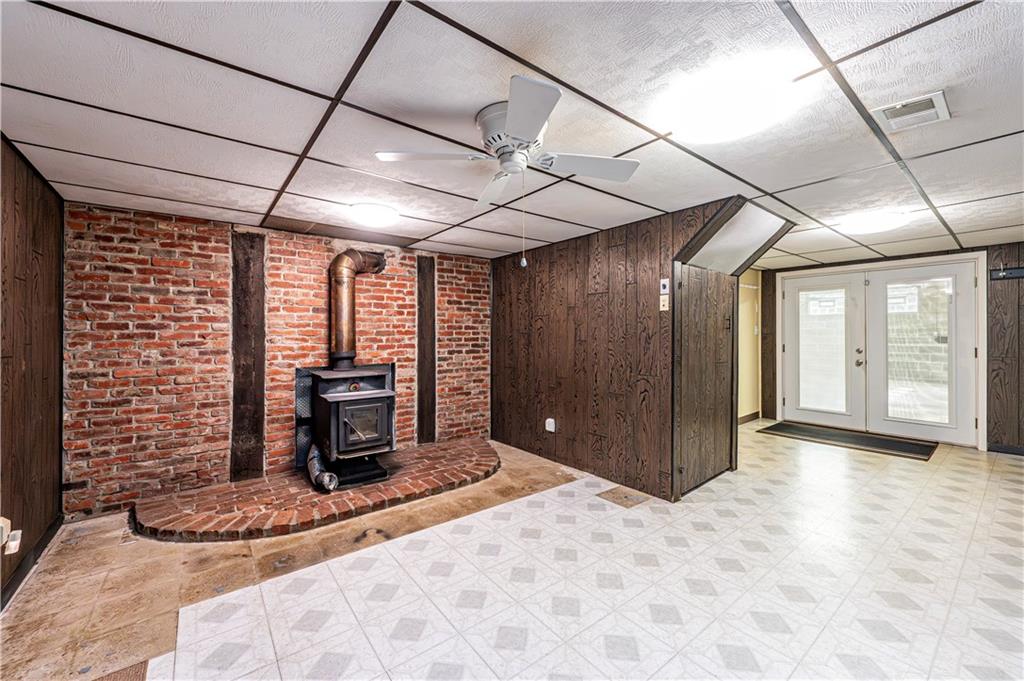 11320 James Street Irwin, PA 15642 - Photo 32 of 42 a view of a livingroom with furniture