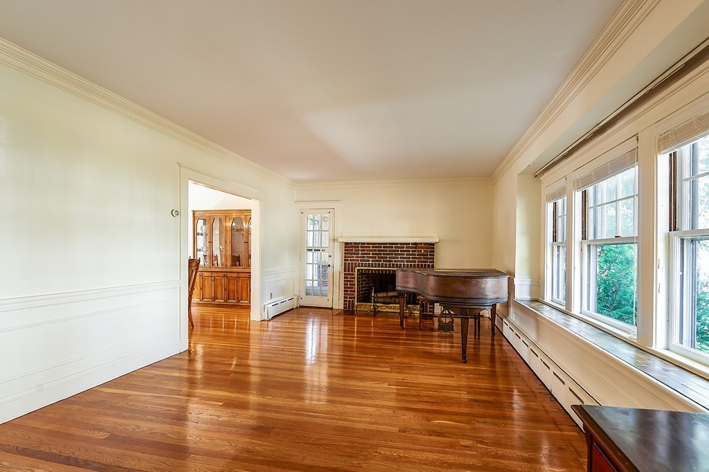 18 Vineyard Road Newton, MA 02459 - Photo 11 of 29